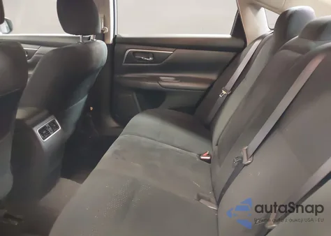 2015 Nissan Altima 2.5 Sv z USA, uszkodzony, nr VIN 1N4AL3AP8FC467172